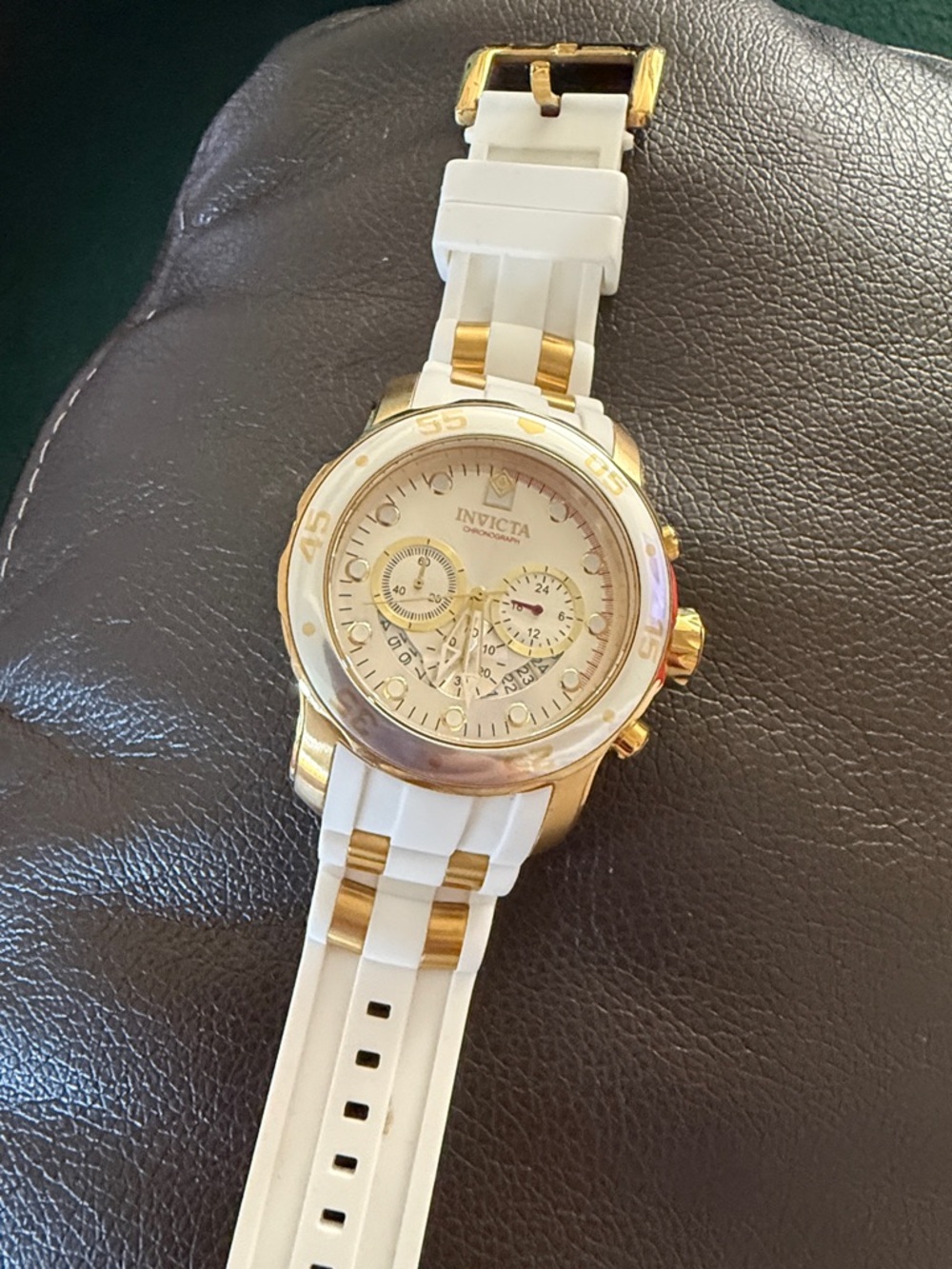 Invicta White and Gold Chronograph Men's Watch NEEDS BATTERY